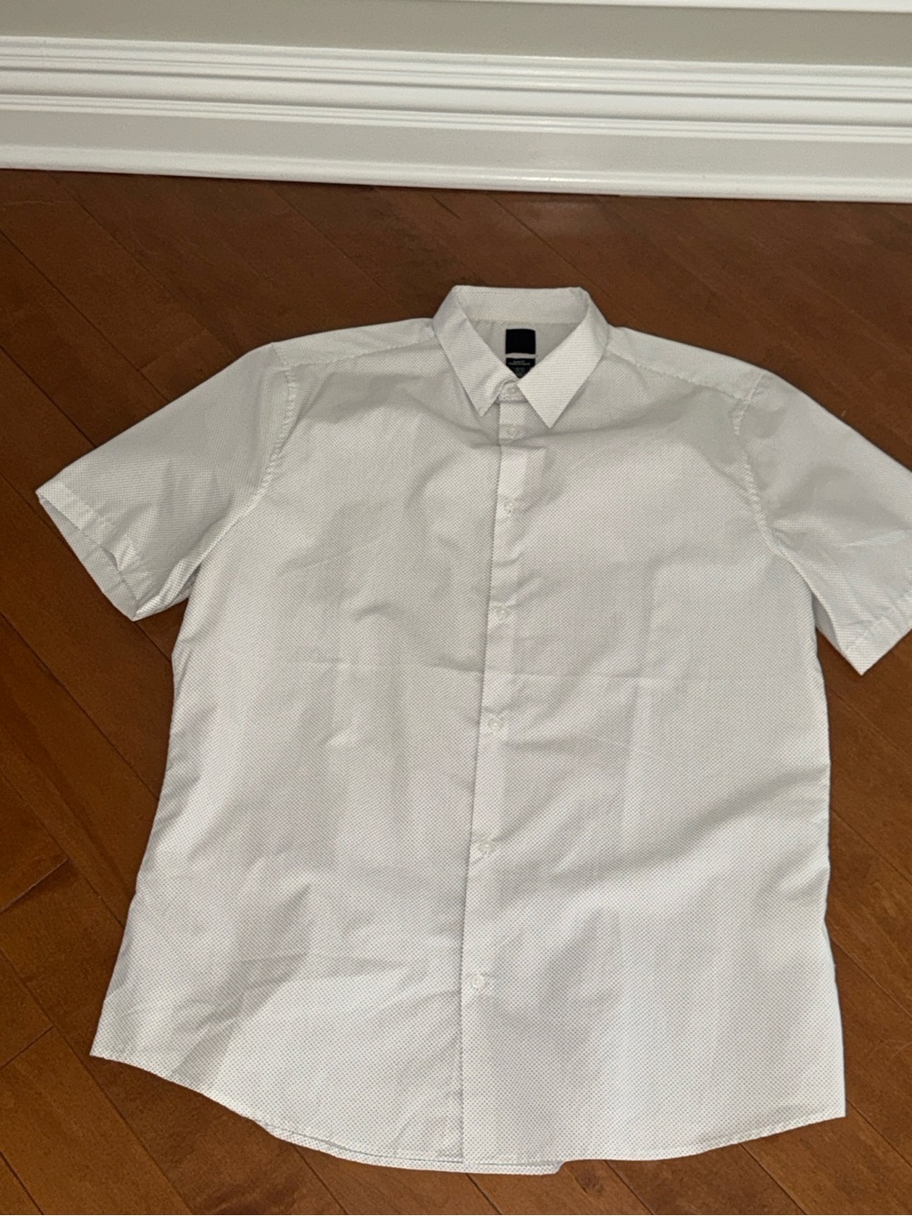 H&M size XL Short Sleeve Buttondown